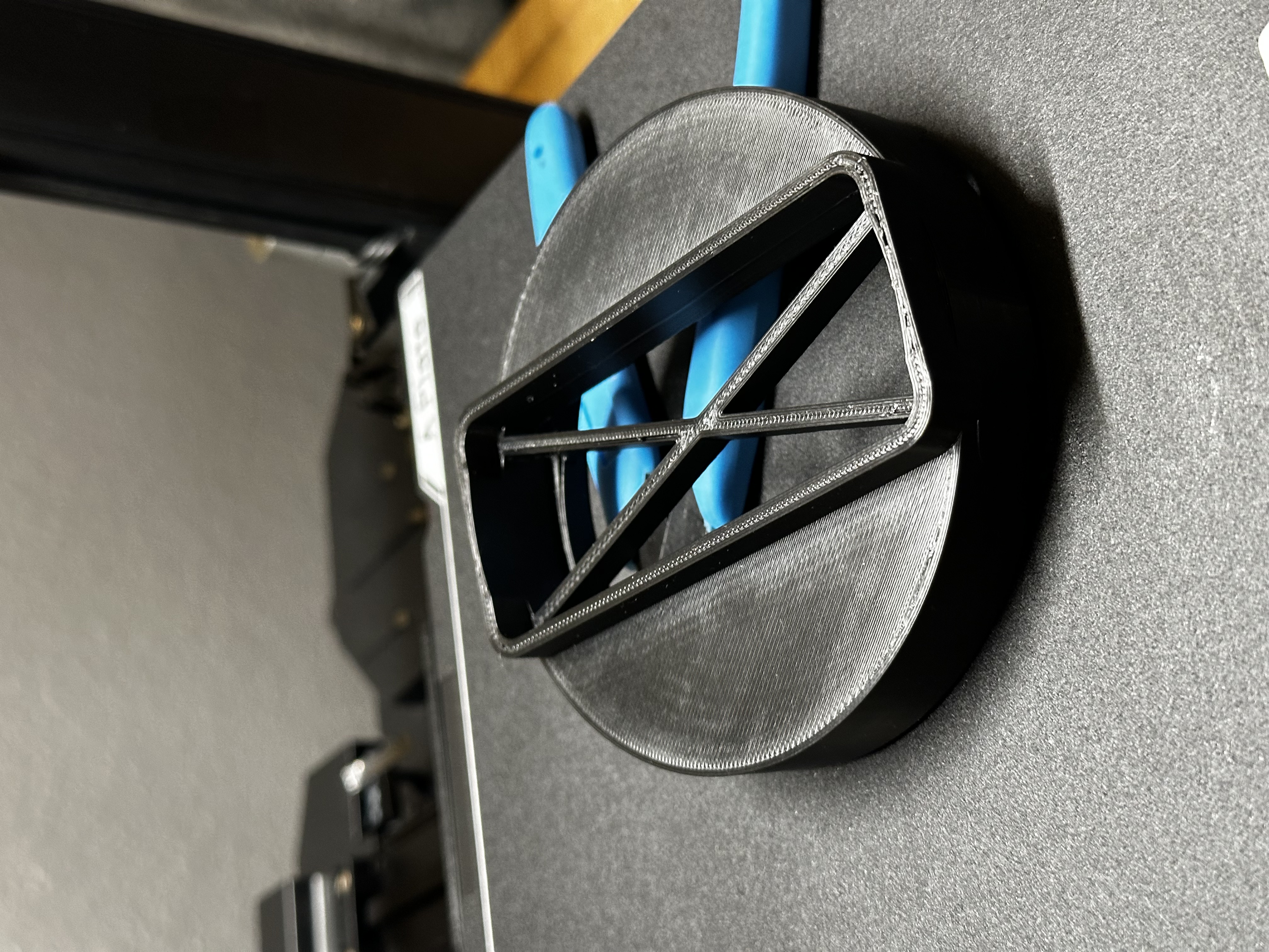 Noggle Adapter — close-up